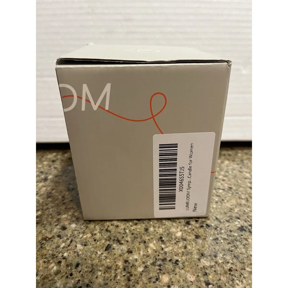 Lumeloom candle scented